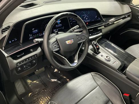 Used 2024 Cadillac Escalade Sport w/ LPO, ONYX Package AWD/4WD image 15