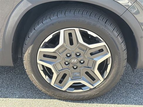 Certified 2022 Hyundai Santa Fe Limited image 12