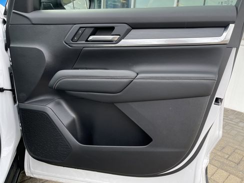 Used 2026 GMC Terrain Elevation image 30