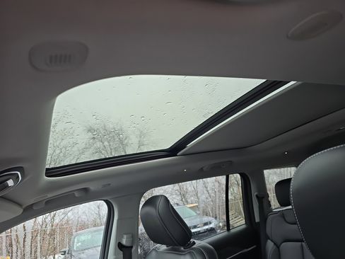 Used 2023 Jeep Grand Cherokee L Limited image 37