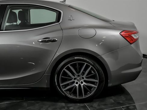 Used 2019 Maserati Ghibli S image 8