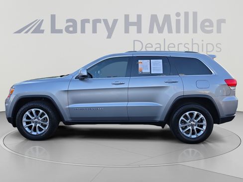 Used 2015 Jeep Grand Cherokee Laredo w/ Quick Order Package 23E AWD/4WD image 2