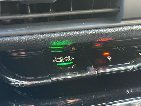 Used 2025 Lincoln Corsair Grand Touring w/ Equipment Group 301A image 22