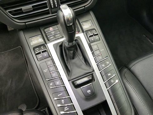 Used 2020 Porsche Macan S AWD/4WD image 32