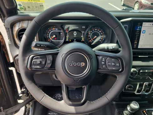 New 2026 Jeep Gladiator Sport AWD/4WD image 19