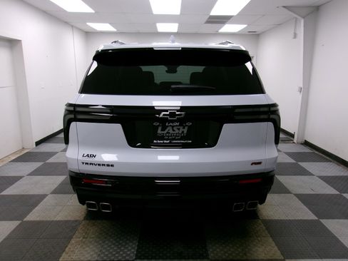 New 2026 Chevrolet Traverse RS w/ LPO, Floor Liner Package image 14