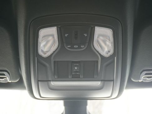Used 2021 RAM 1500 Big Horn AWD/4WD image 30