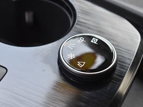 Used 2021 Nissan Rogue S image 22