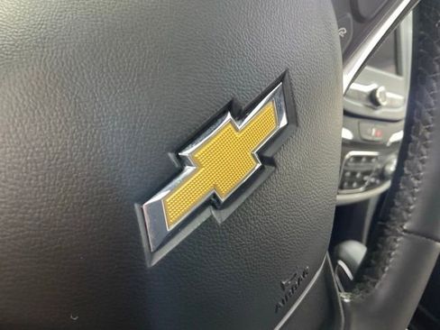 Used 2023 Chevrolet Equinox LT image 45