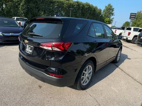 Used 2023 Chevrolet Equinox LS FWD image 8