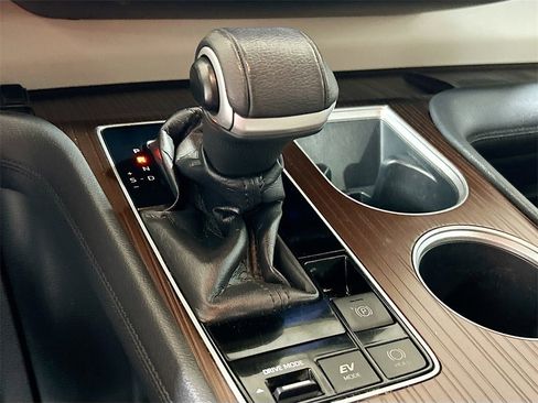 Used 2021 Toyota Sienna XLE image 14