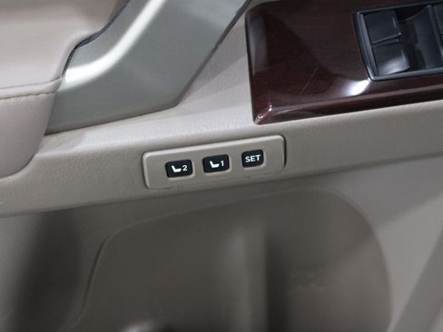 Used 2016 Lexus GX 460 Luxury w/ Preferred Accessory Package AWD/4WD image 8