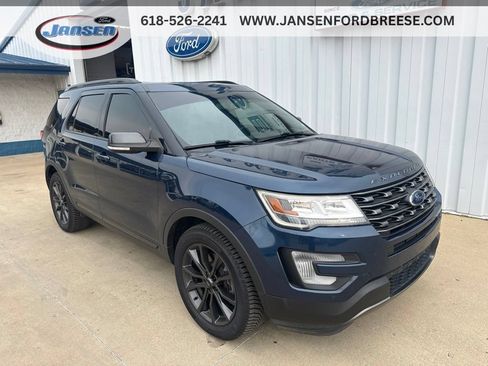 Used 2017 Ford Explorer XLT w/ Equipment Group 202A AWD/4WD image 1