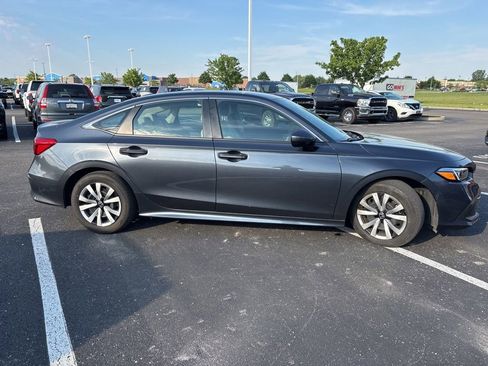 Used 2023 Honda Civic LX image 10
