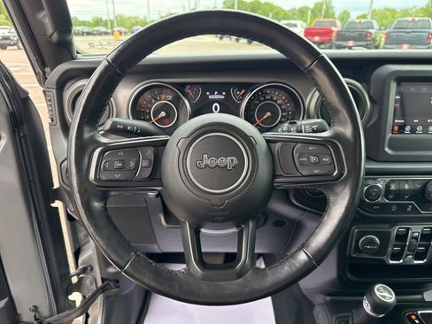 Used 2022 Jeep Wrangler Unlimited Sport AWD/4WD image 18