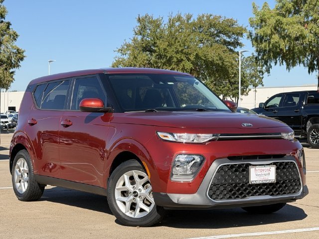 Used 2020 Kia Soul S FWD image 2