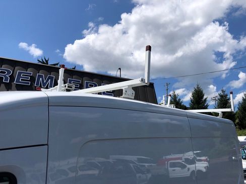 Used 2018 Ford Transit 250 148 Medium Roof RWD image 13