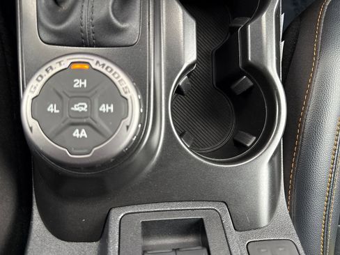 Used 2022 Ford Bronco Badlands image 22