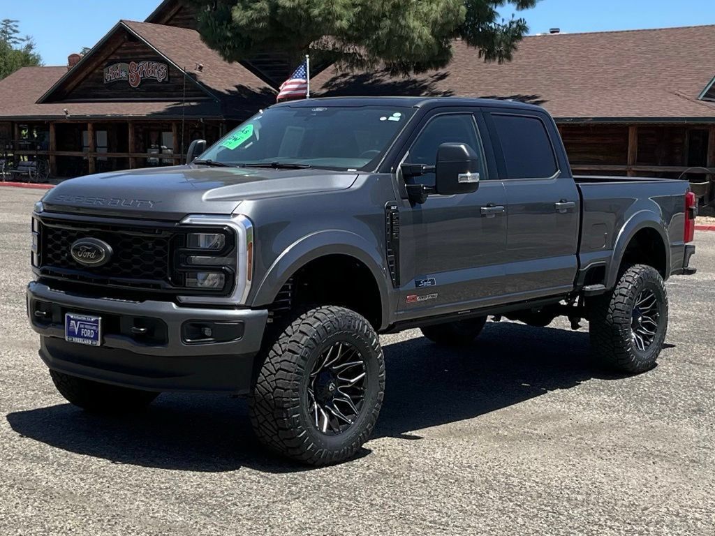 New 2026 Ford F250 XLT w/ XLT Premium Package AWD/4WD image 3