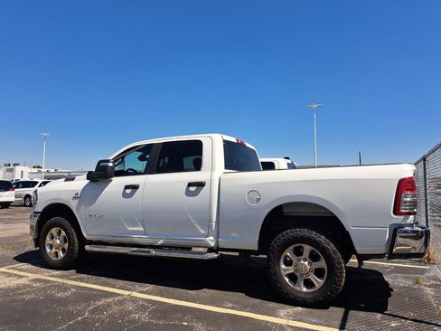 Used 2024 RAM 2500 Big Horn w/ Off Road Package image 4