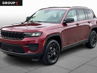 New 2025 Jeep Grand Cherokee Laredo