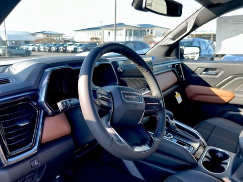 New 2026 GMC Canyon AT4 image 10