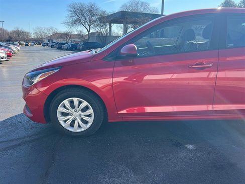 Used 2021 Hyundai Accent SE image 6