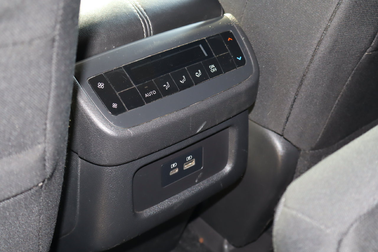 Used 2022 Nissan Pathfinder S FWD image 20