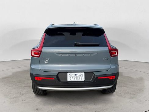 Used 2023 Volvo XC40 B5 Plus w/ Driver Assist Package AWD/4WD image 5