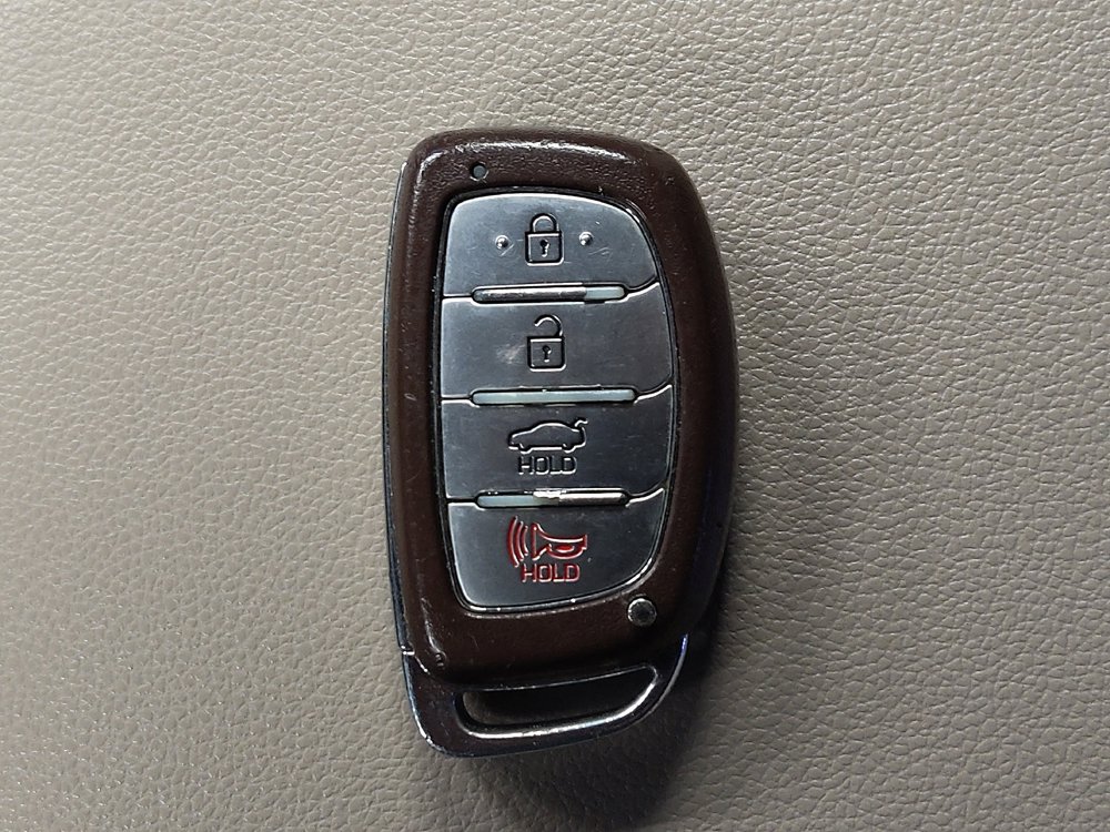 Used 2018 Hyundai Elantra Value Edition FWD image 32