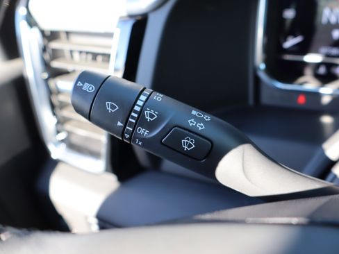 Used 2025 GMC Sierra 2500 Denali w/ Technology Package image 27