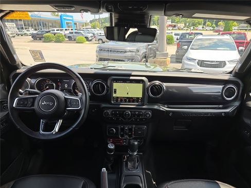 Used 2023 Jeep Wrangler Unlimited Rubicon 392 AWD/4WD image 17