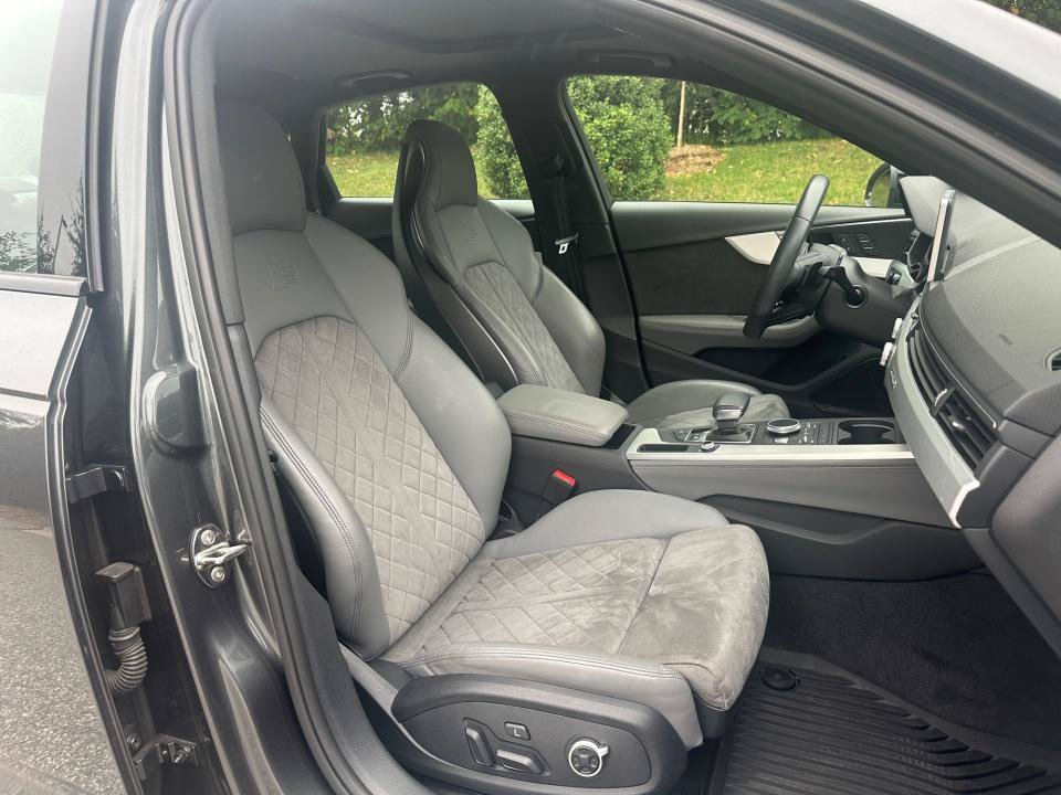 Used 2019 Audi S4 Prestige w/ Prestige Package AWD/4WD image 30