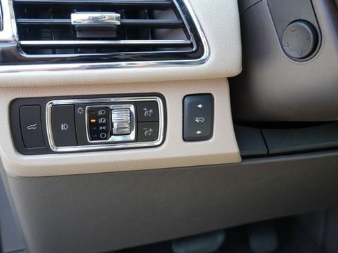 Used 2024 Lincoln Navigator Reserve AWD/4WD image 30