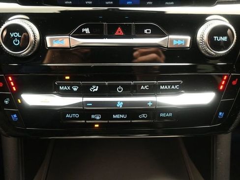 Used 2023 Ford Explorer ST w/ Technology Package image 18