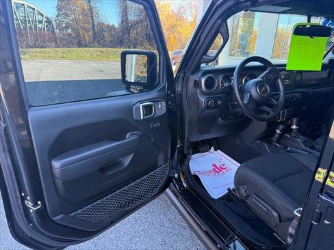 Certified 2023 Jeep Wrangler Unlimited Sport image 15