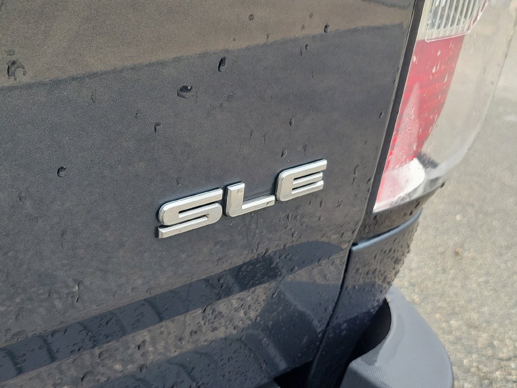 Used 2020 GMC Canyon SLE w/ Elevation Edition RWD image 9