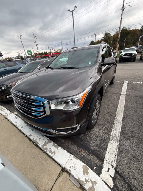 Used 2019 GMC Acadia SLE FWD image 2