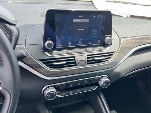 New 2026 Nissan Altima 2.5 SV FWD image 9