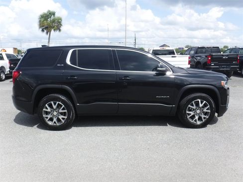 Used 2022 GMC Acadia SLE FWD image 3