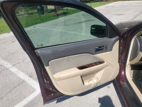 Used 2012 Ford Fusion SEL image 16