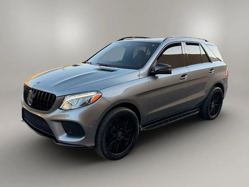 Used 2017 Mercedes-Benz GLE 400 4MATIC image 9