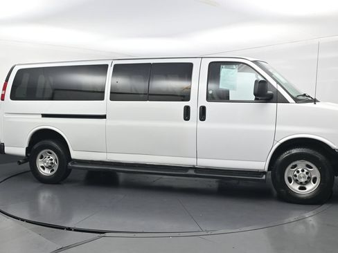 Used 2023 Chevrolet Express 3500 LS RWD image 6