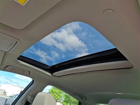 New 2025 Honda Accord SE image 12