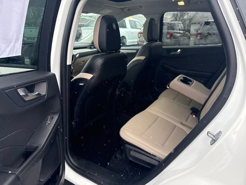 Used 2022 Ford Escape SEL image 13