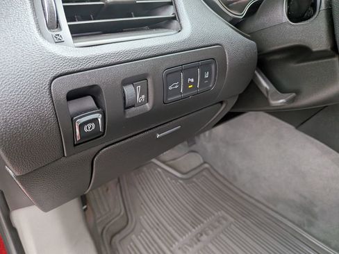 Used 2015 Chevrolet Impala LT FWD image 15