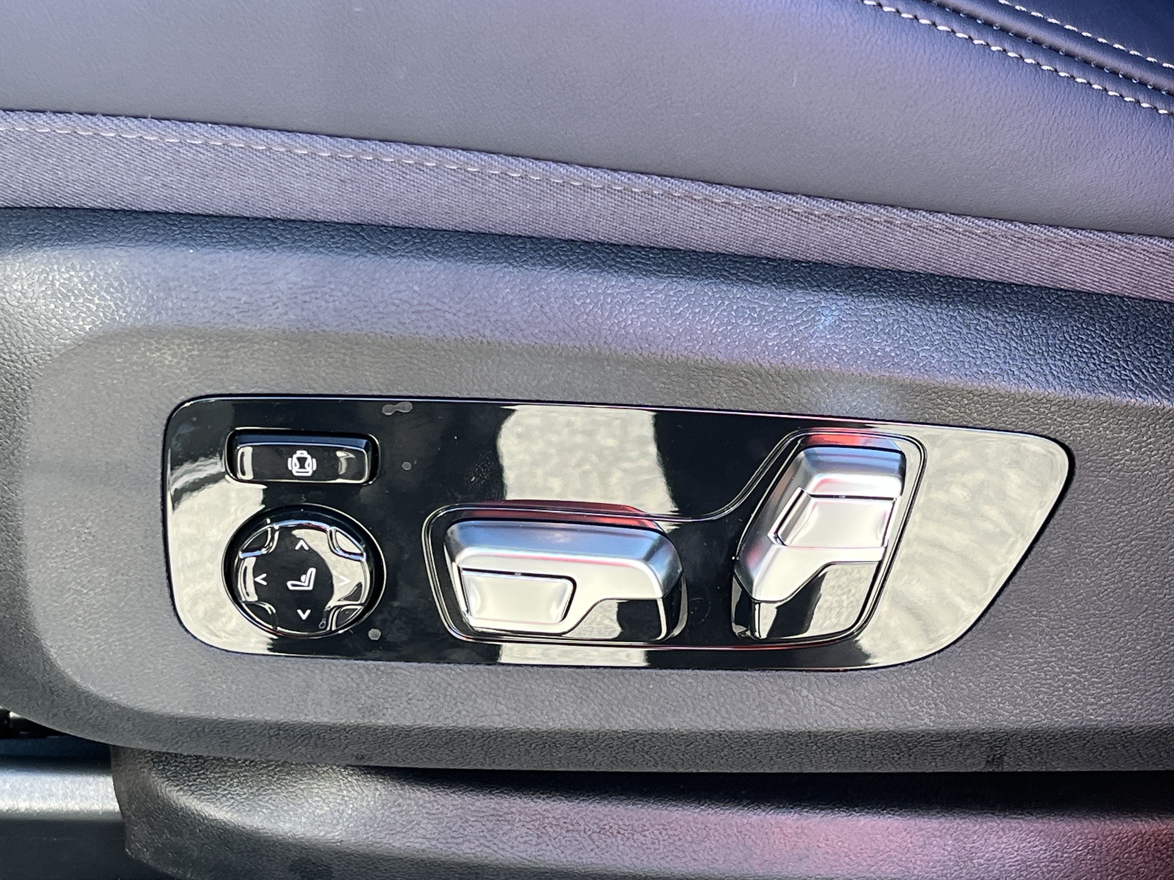 New 2026 BMW XM Label Red AWD/4WD image 20