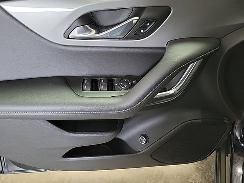 Used 2024 Chevrolet Blazer LT w/ Convenience Package image 7