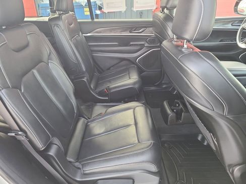 Used 2021 Jeep Grand Cherokee L Limited image 39