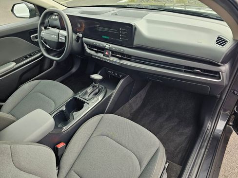 Used 2025 Kia K4 LXS image 15